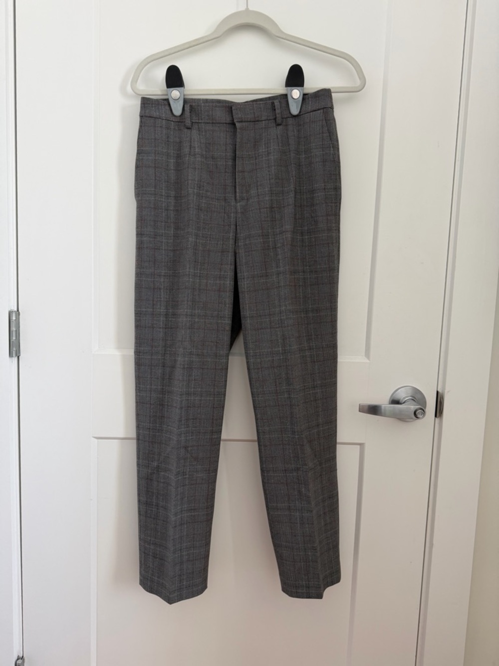 Uniqlo Gray Plaid Women’s Pants